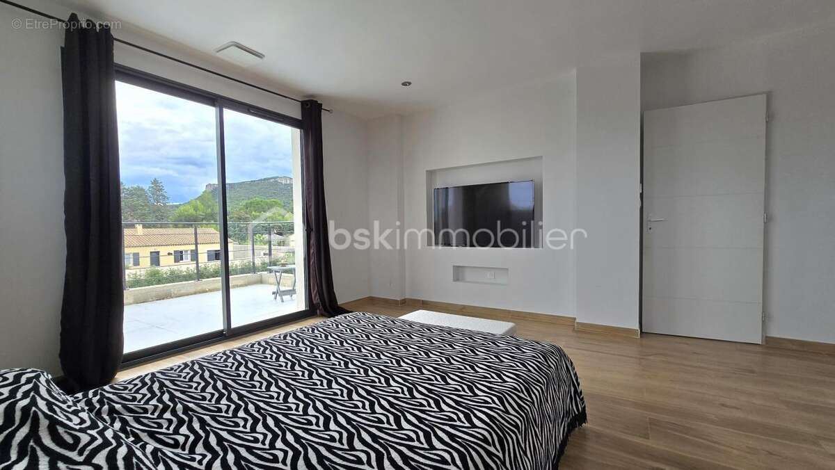 Maison à BAGNOLS-SUR-CEZE