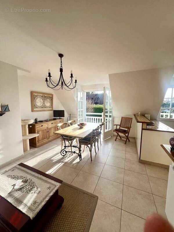 Appartement à TROUVILLE-SUR-MER