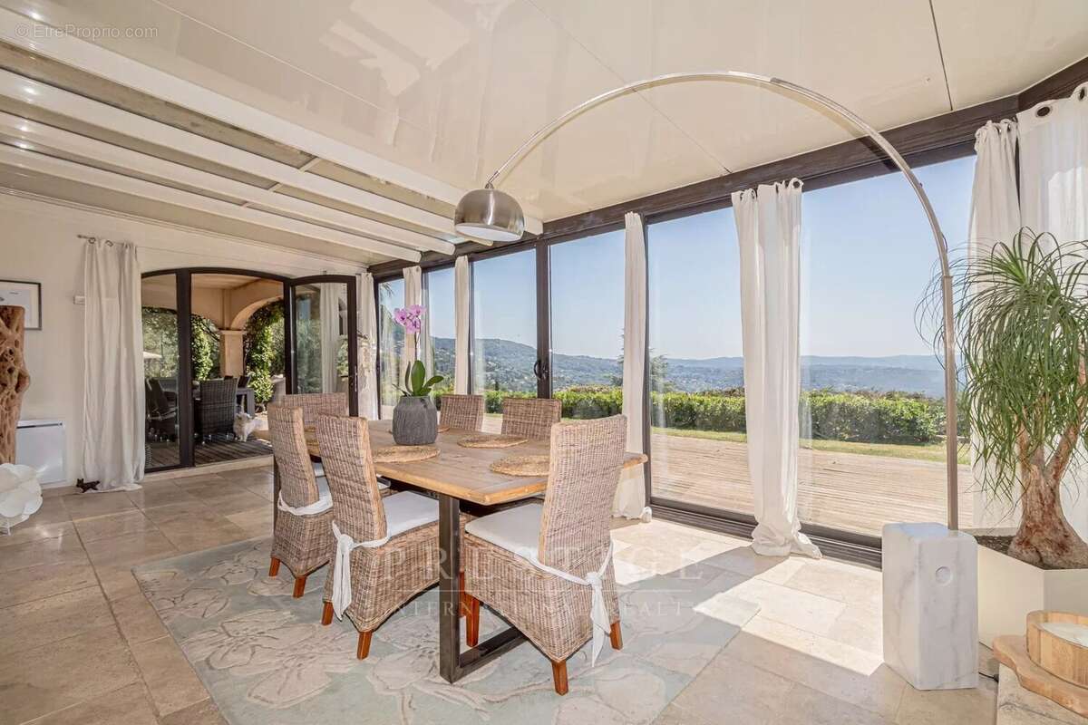 Le Tignet, Villa 4 chambres, plain pied, piscine, vue mer - photo 15