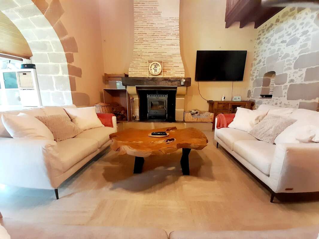 Maison à SAINT-BARTHELEMY-D'AGENAIS