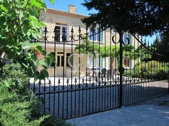 Maison à VAISON-LA-ROMAINE