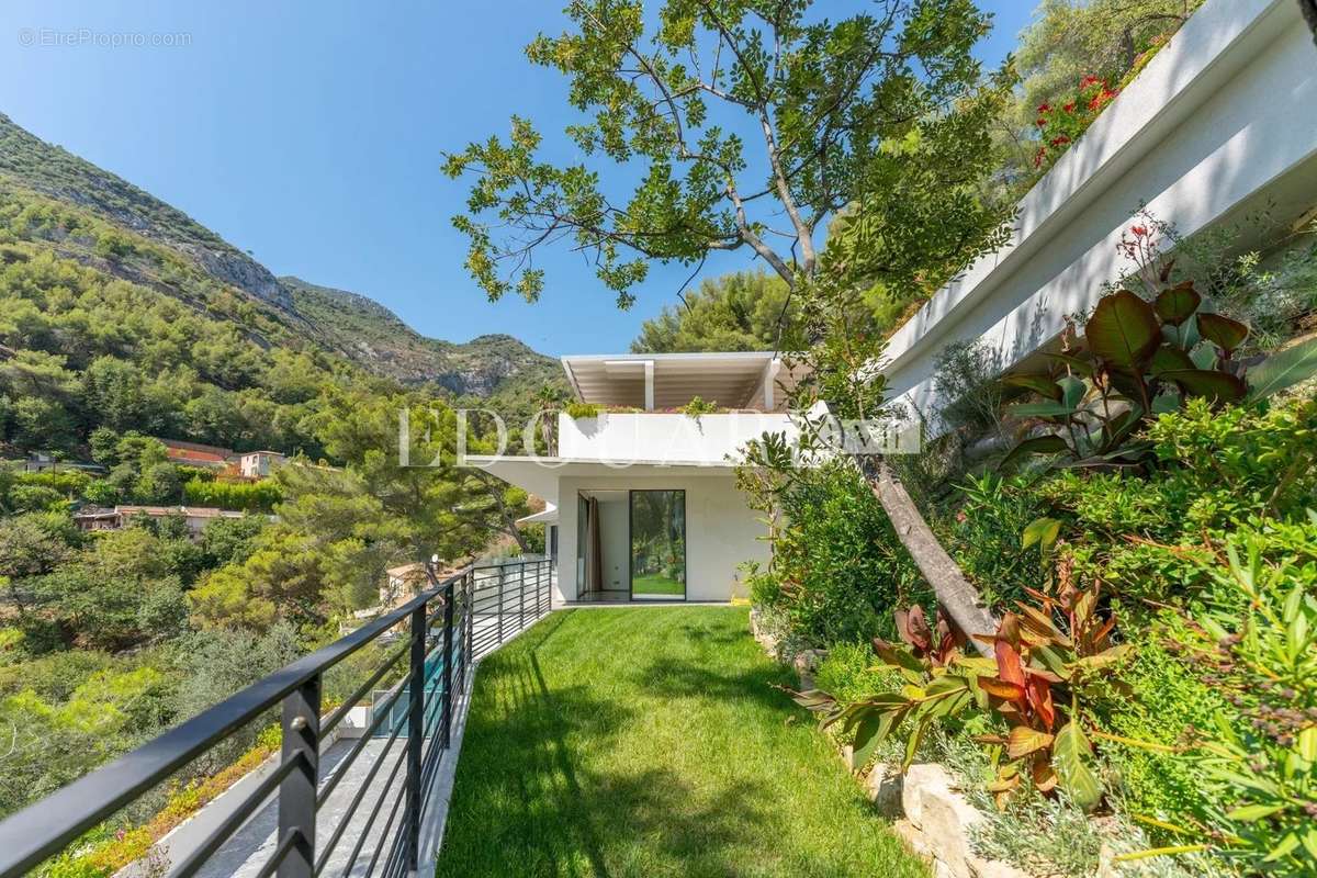 Maison à ROQUEBRUNE-CAP-MARTIN