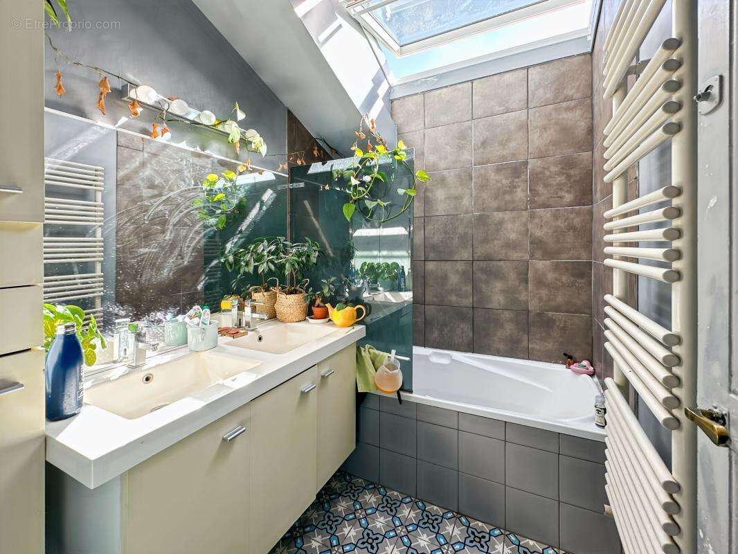 Maison à TOURNON-SUR-RHONE