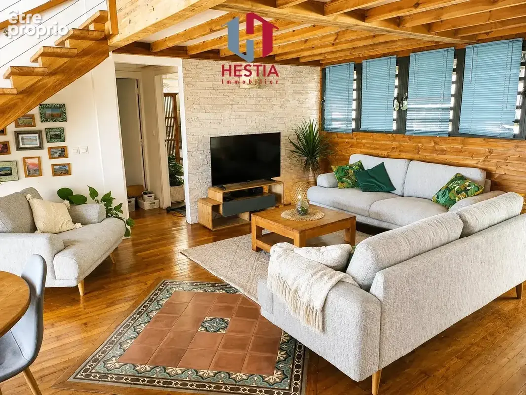 Maison familiale avec vue mer et dépendance T3 - photo 2