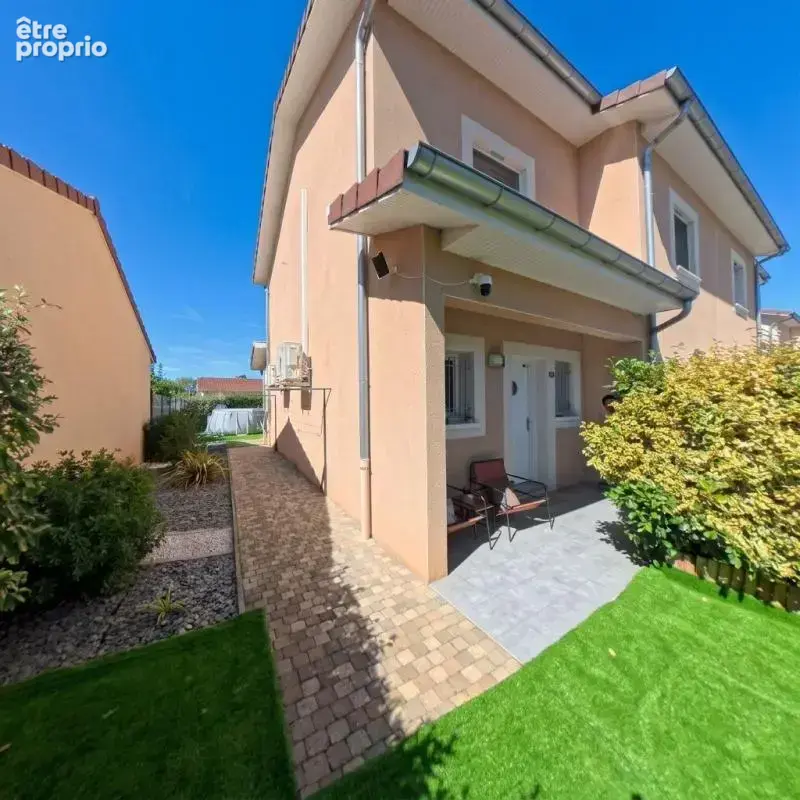 Maison récente de 2013 avec 4 chambres et jardin — Charvieu-Chavagneux (38230) - photo 3