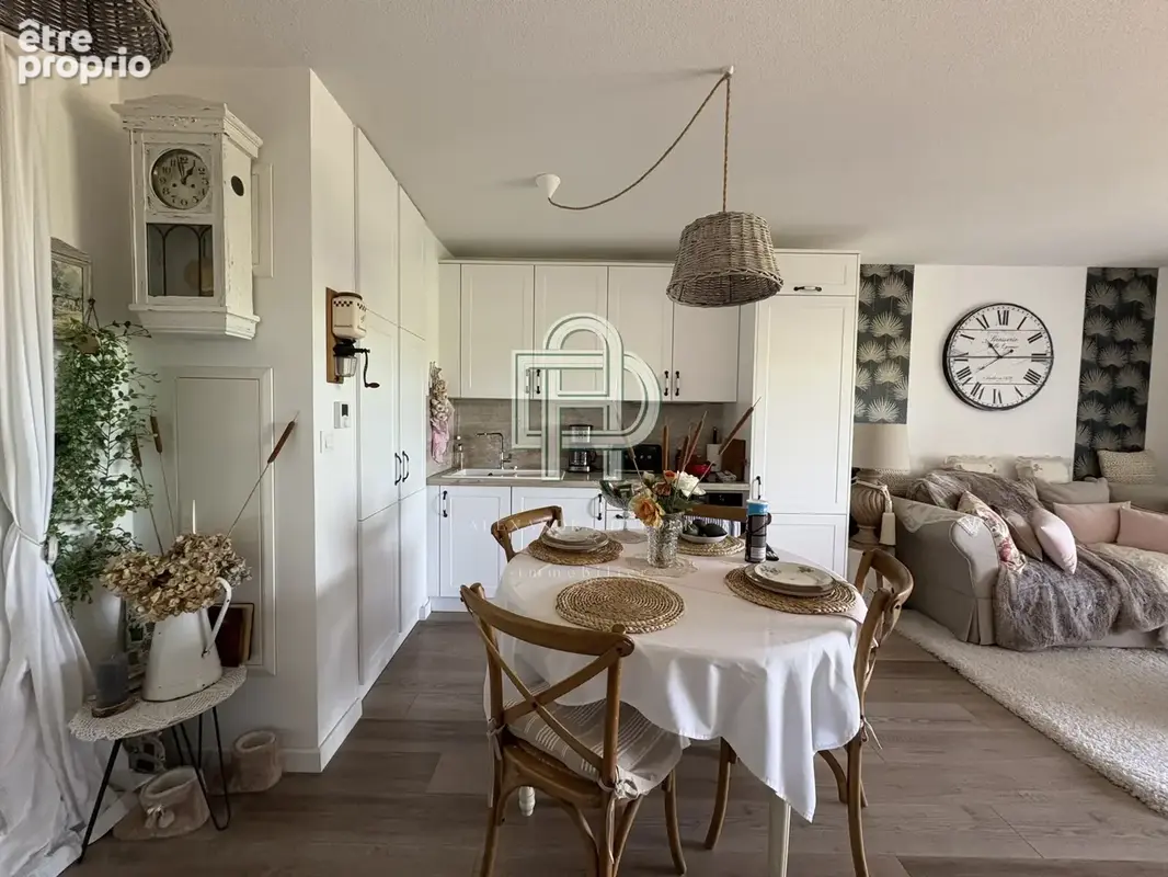 Appartement T2 avec terrasse, cellier - Vue Clape - photo 5