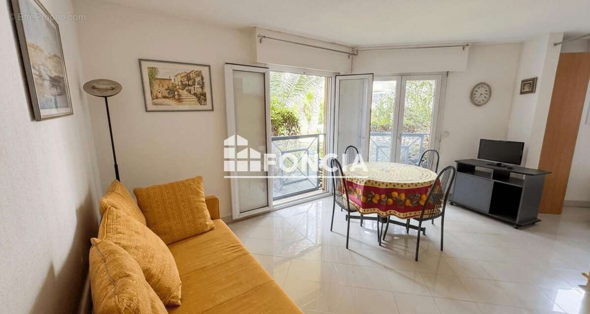 Appartement à FREJUS