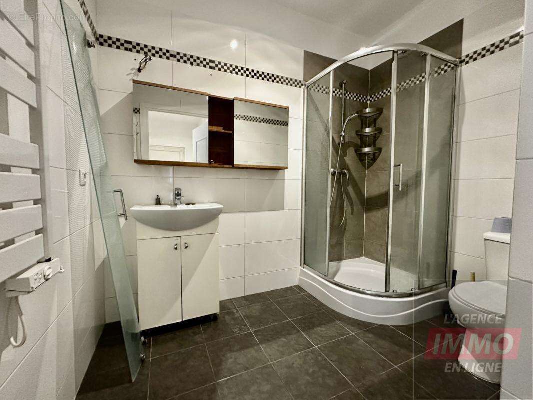 Appartement 32 m² à Lieusaint  - photo 4