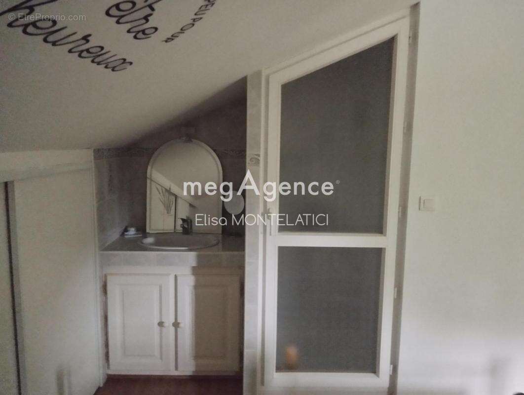 Maison à LES EGLISOTTES-ET-CHALAURES