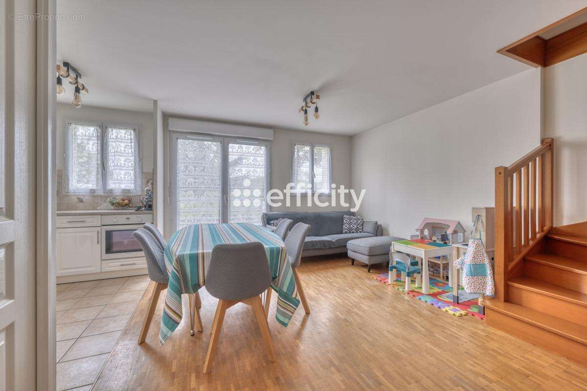 Appartement à CHESSY