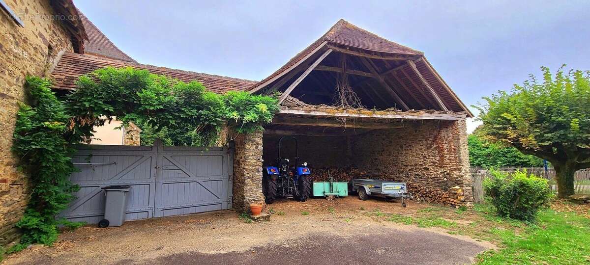 Maison en pierres ,  dependances ,1 hectare ,  saint yrieix la perche ,  haute-vienne - photo 12