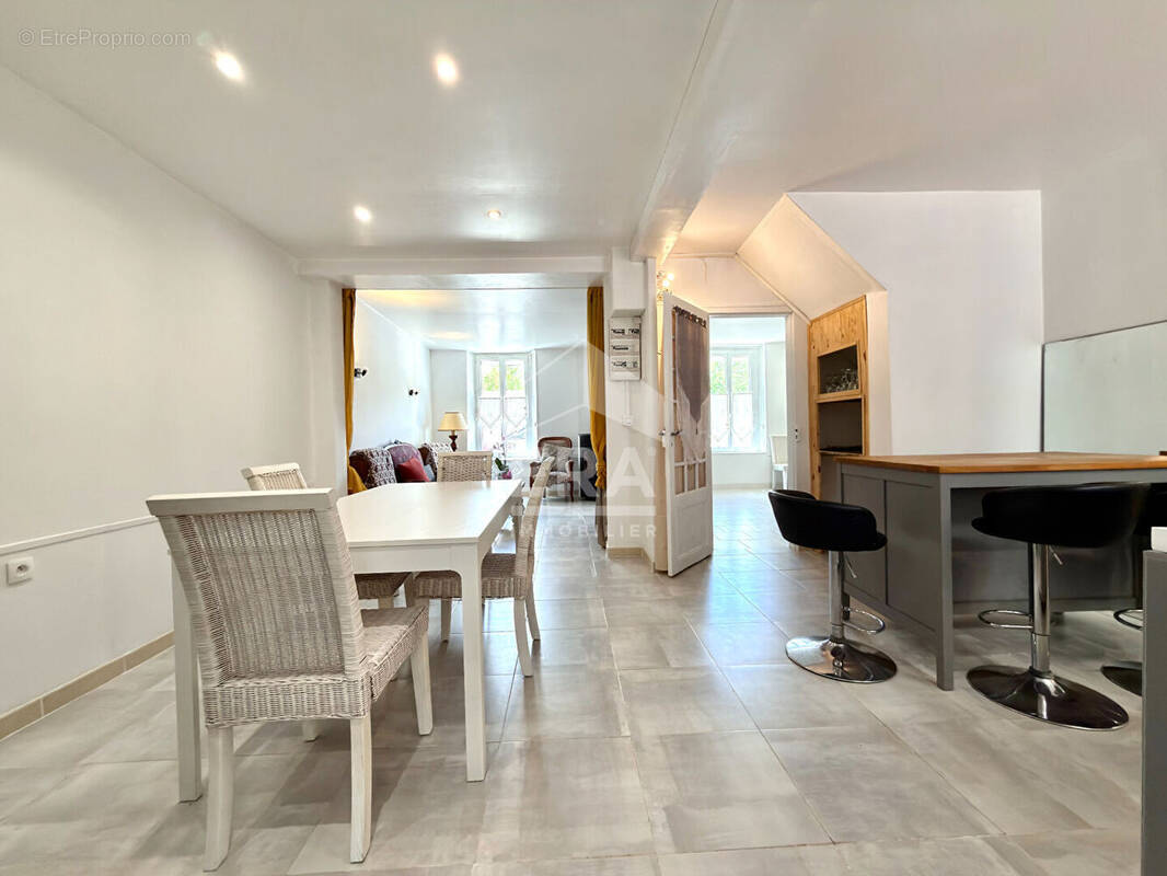 Appartement 63m² à nemours - photo 1