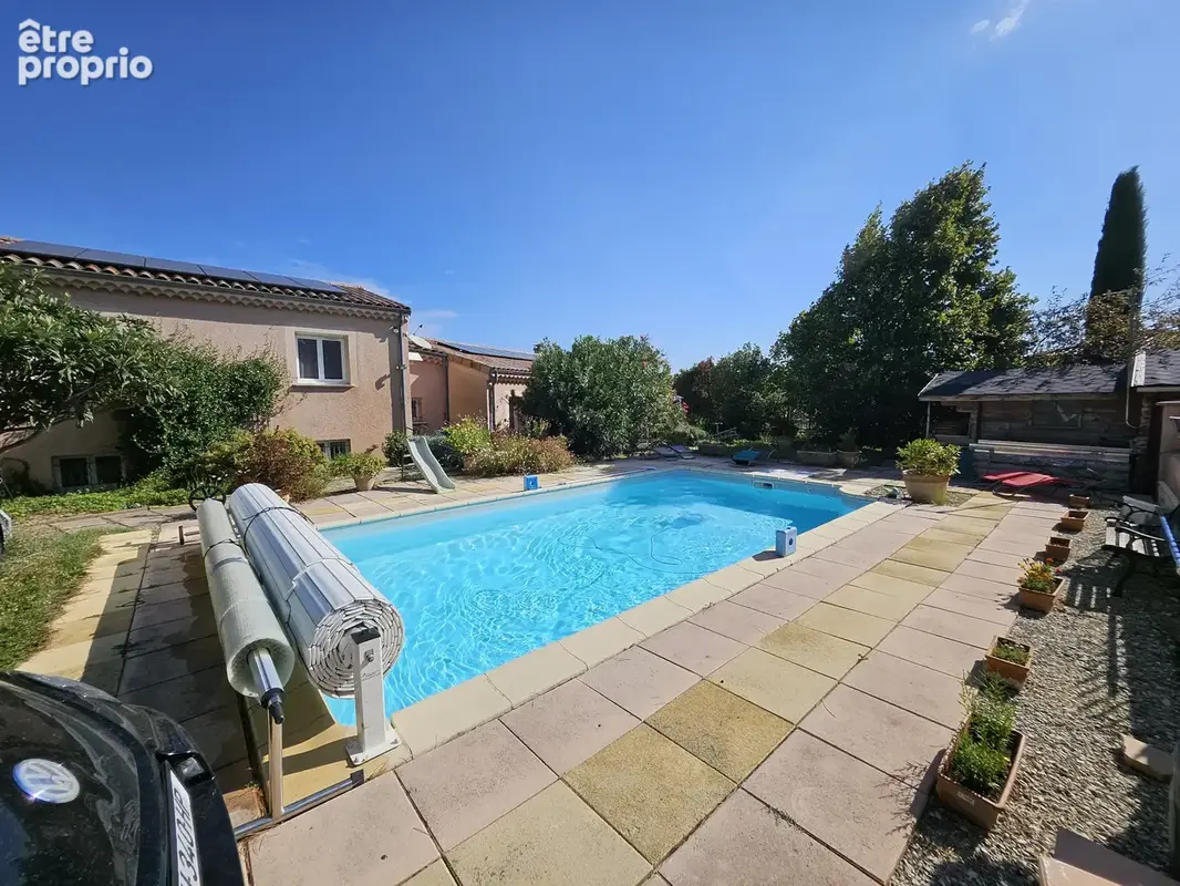 Maison provencale 112 m2. 3 chambres. garages . piscine. sur 1225 m2 terrain clos amenage. - photo 3