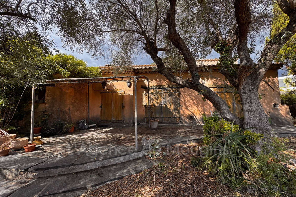 Maison à MOUGINS