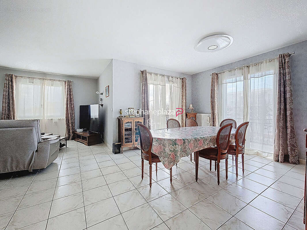 Maison à SAINT-GEORGES-DE-DIDONNE