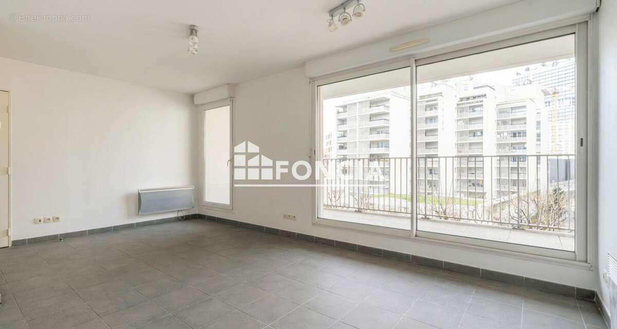 Appartement à MARSEILLE-2E