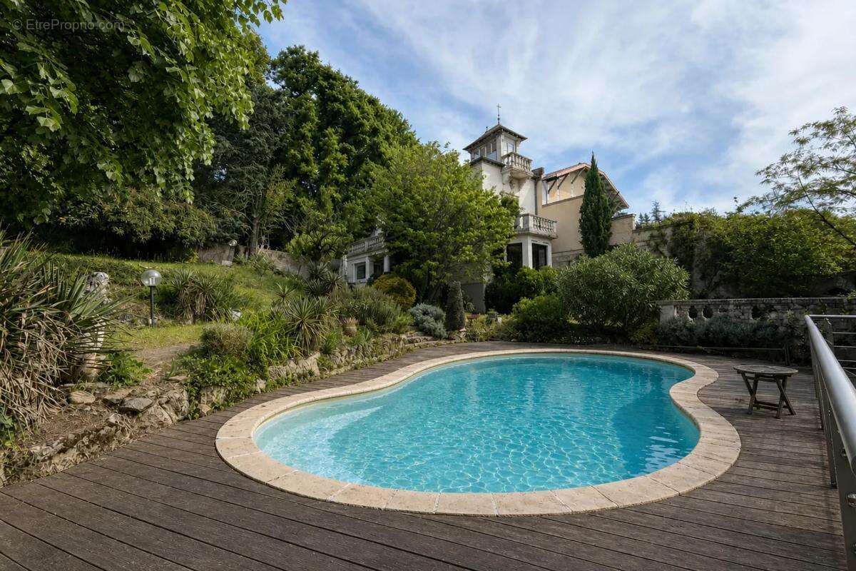 Maison à RILLIEUX-LA-PAPE