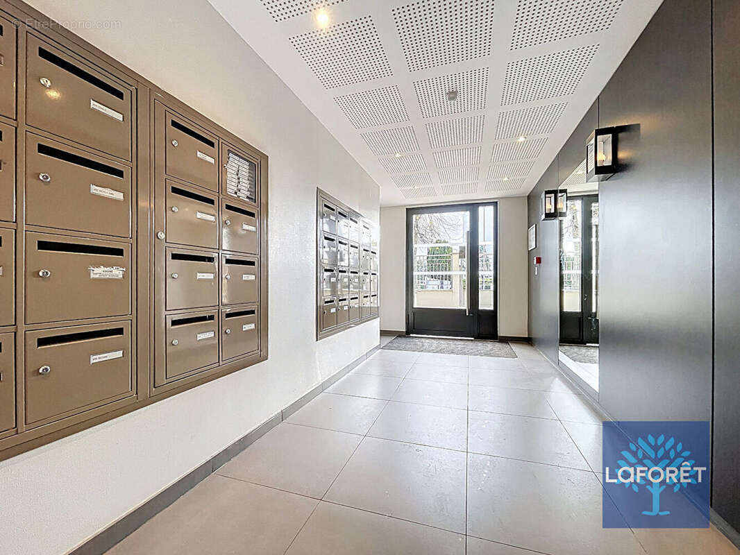 Appartement à CHILLY-MAZARIN