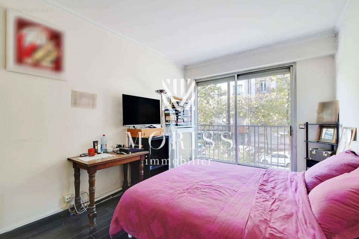 Appartement à CHARENTON-LE-PONT