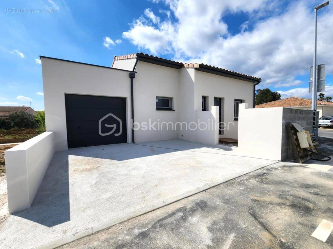 Maison à LIGNAN-SUR-ORB