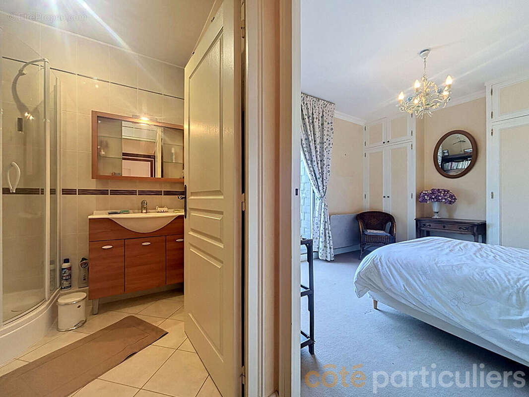 Appartement à SAINT-CYR-SUR-LOIRE