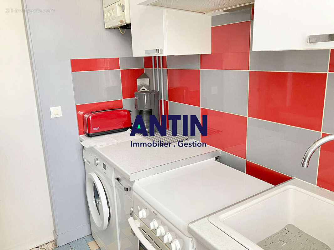 Appartement à COURBEVOIE