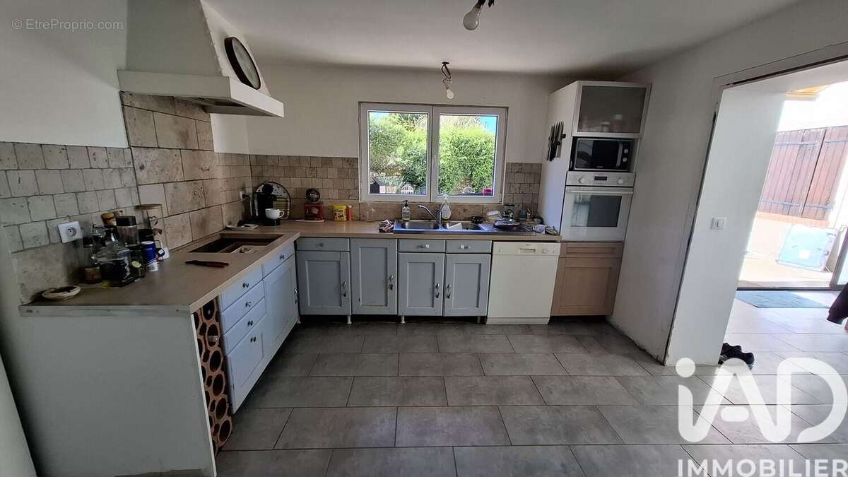 Photo 3 - Maison à MAULETTE