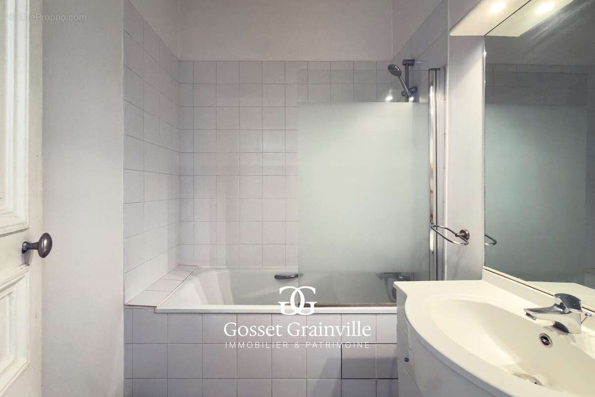 Appartement à PARIS-4E