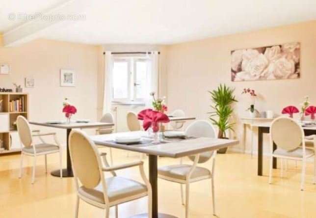 INVESTISSEMENT LOCATIF  Bordes  Résidence EHPAD Les Colchiques - 5,78 % de rentabilité - photo 4