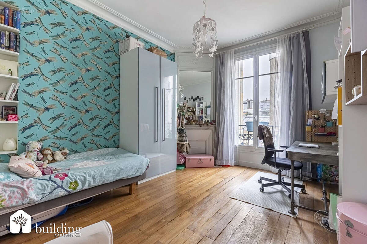 Appartement à PARIS-17E