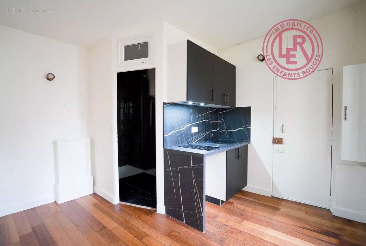Appartement à PARIS-3E