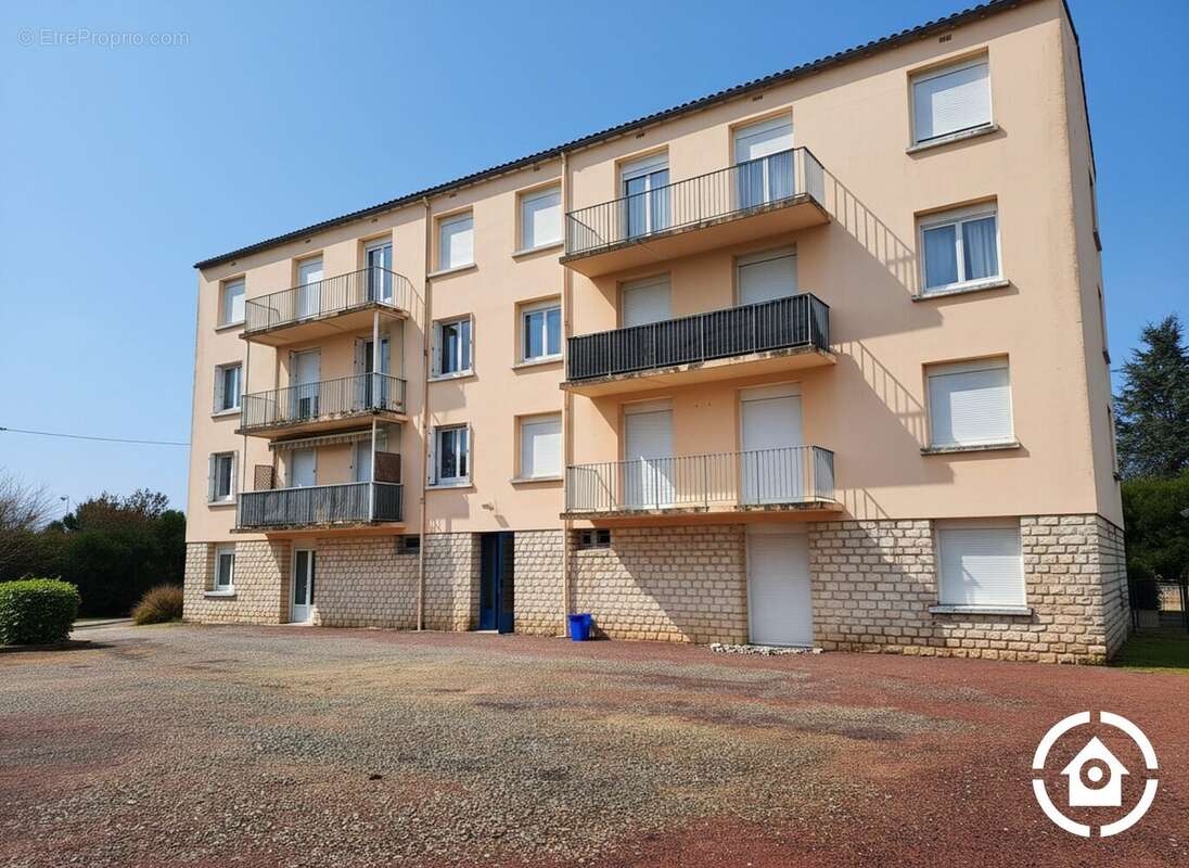 Appartement à SAINTES