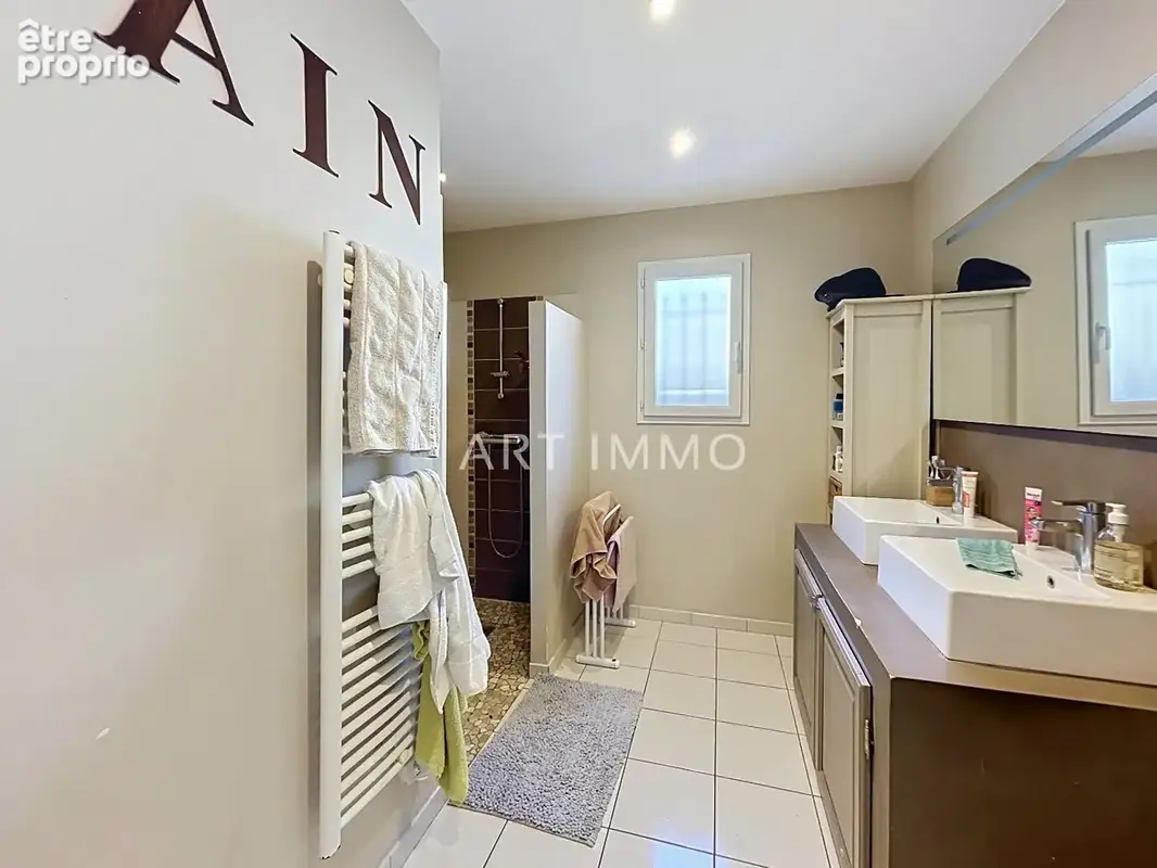 Maison de plain-pied avec piscine a vendre a maubec - photo 14