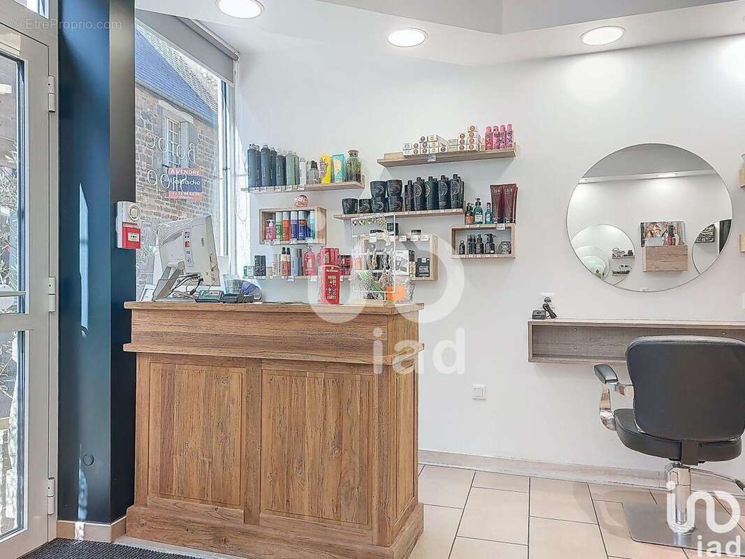 Photo 7 - Commerce à VILLEDIEU-LES-POELES