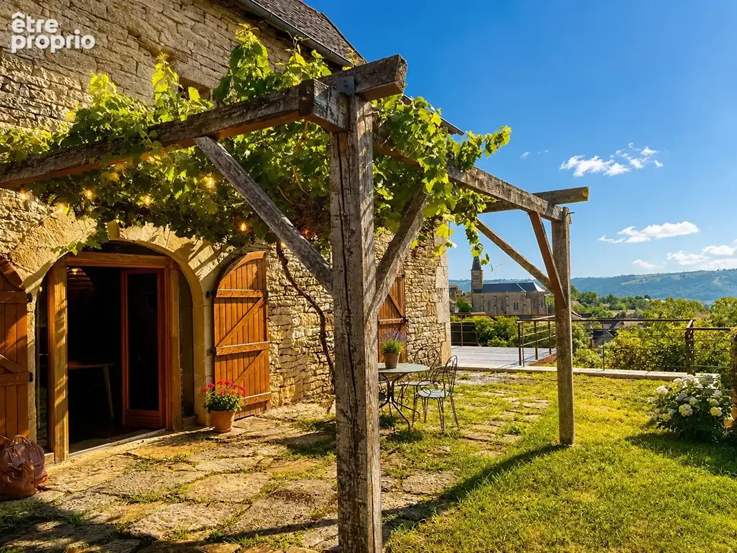 Maison à NAUSSAC