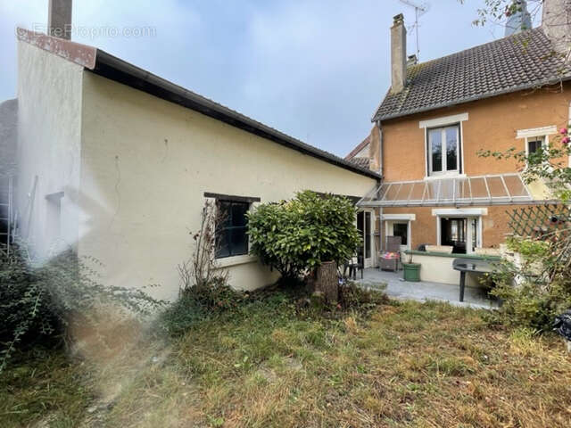 Maison à BONNY-SUR-LOIRE