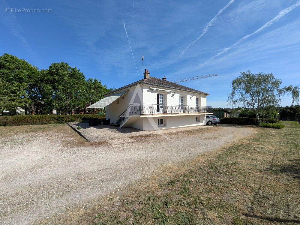 Maison à ONZAIN