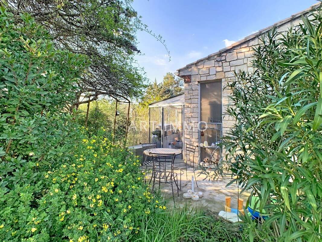 Maison à SAINT-SATURNIN-LES-APT