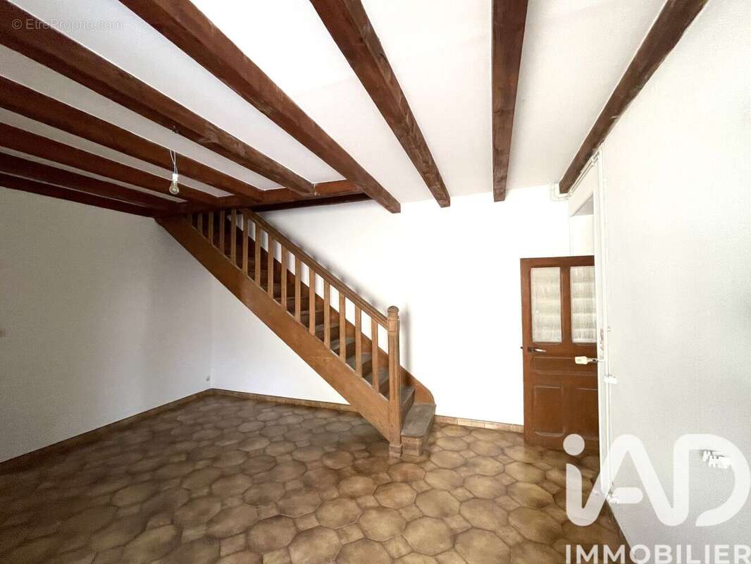 Maison 100 m² à Laferte-Sur-Aube  - photo 6