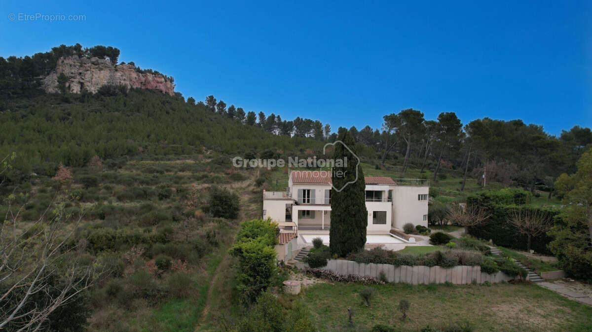 Maison à ORGON