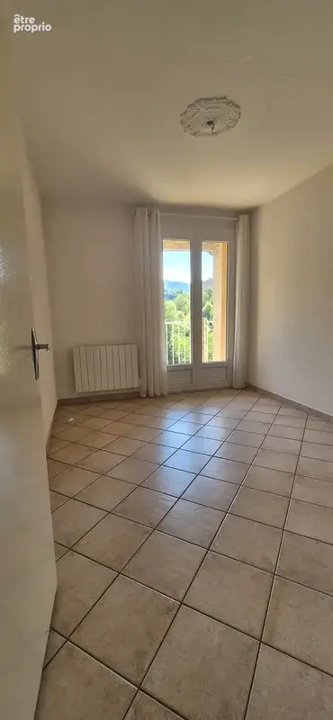 Grand appartement T5 lumineux de 90 m2 avec balcon, garage et cave - Résidence calme au bord de la Dorne - photo 7