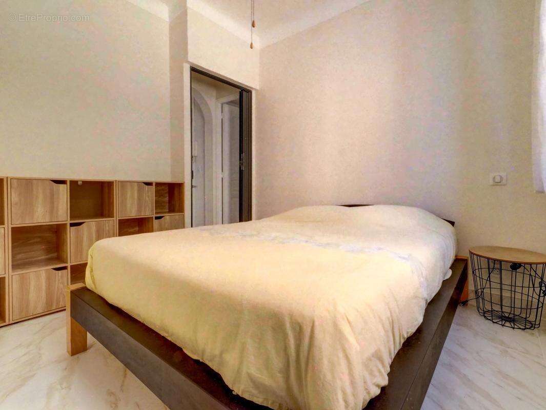 Appartement à ROQUEBRUNE-CAP-MARTIN