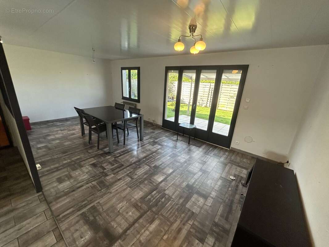 Maison à NEUILLY-SOUS-CLERMONT