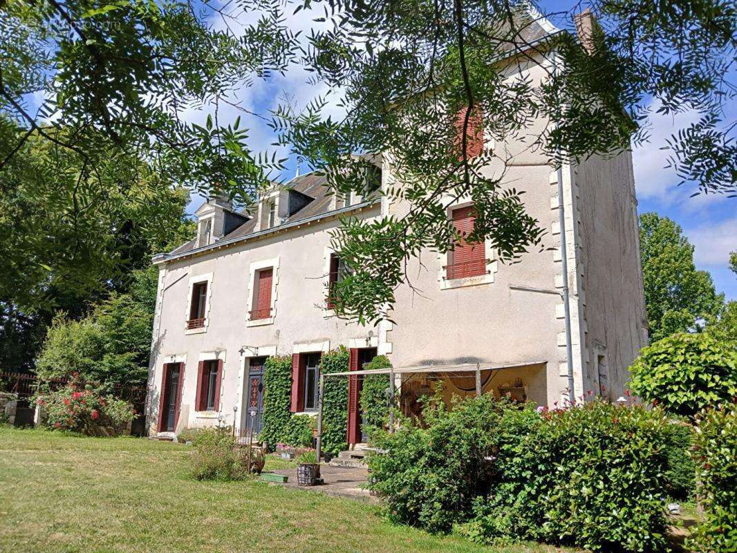 Maison à LA COQUILLE