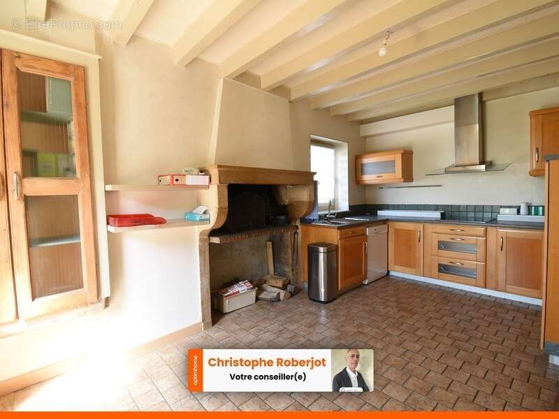 Maison Familiale ATYPIQUE en pierres située entre Chalon sur Saône et Beaune dans un havre de paix de 1700m2 et plus - photo 6