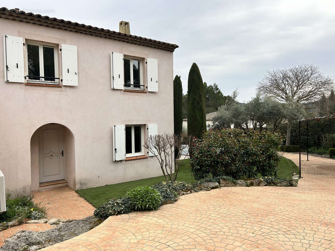 Maison à MALLEMORT
