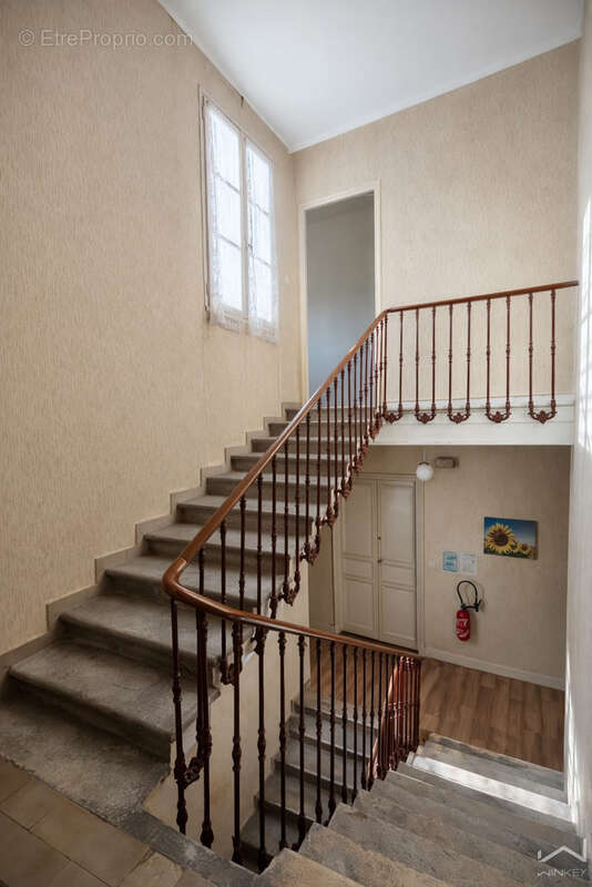 Appartement à BOURG-SAINT-ANDEOL