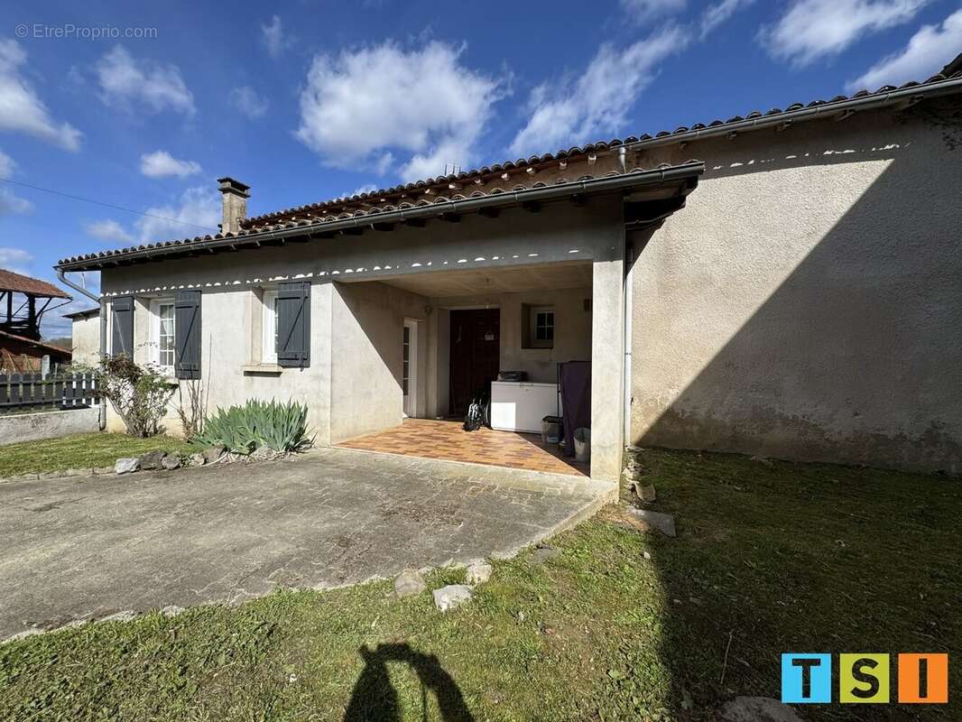 Maison à SALEICH