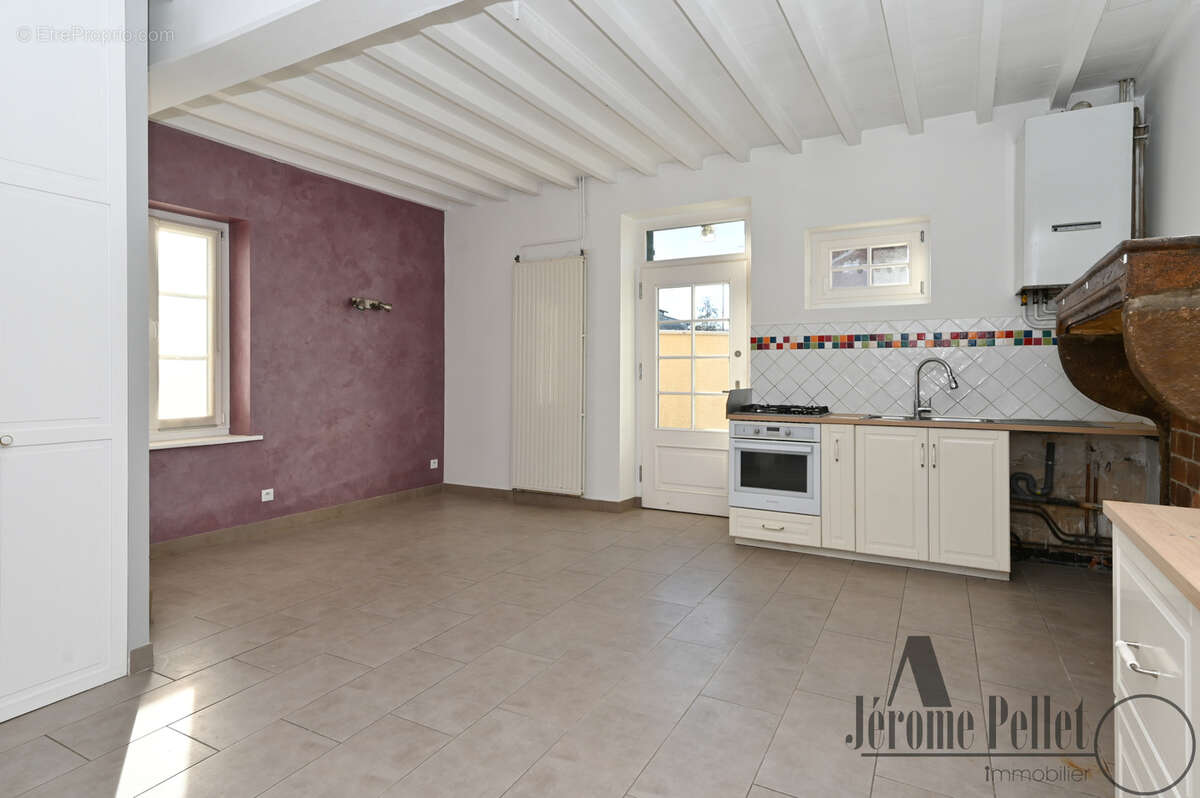 Maison à TERNAY