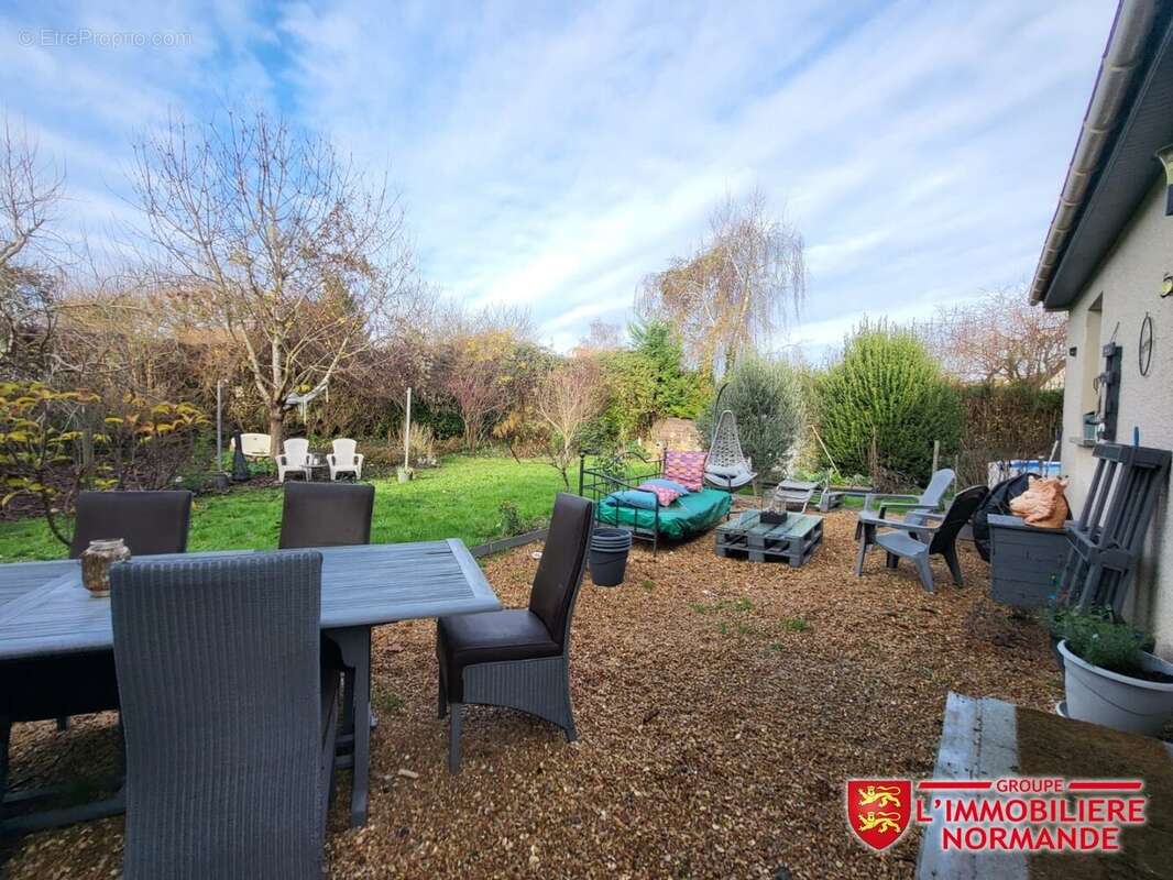 Maison à BONNIERES-SUR-SEINE